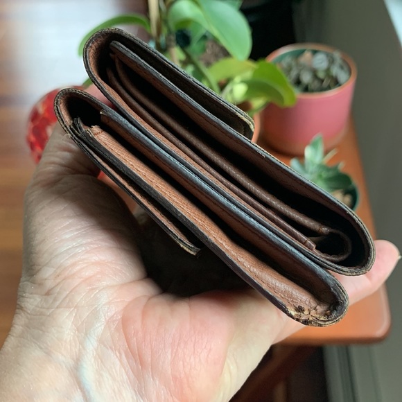 The Billionaires Elise LV Monogram Portefeiulle Elise Trifold Wallet - Picture 9 of 10